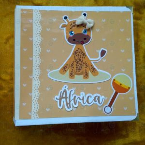 álbum infantil personalizado "Jirafa"