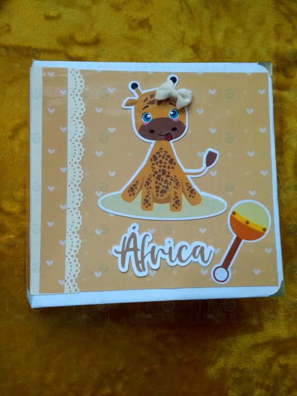 álbum infantil personalizado "Jirafa"