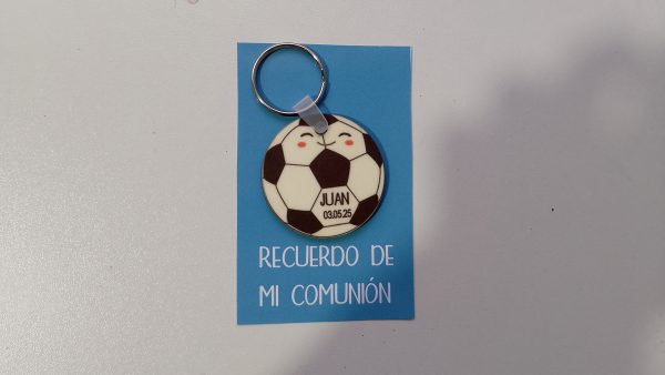 Llavero balón de fútbol como recuerdo mi primera comunión